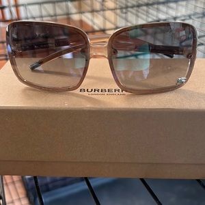Burberry women’s Sunglasses.